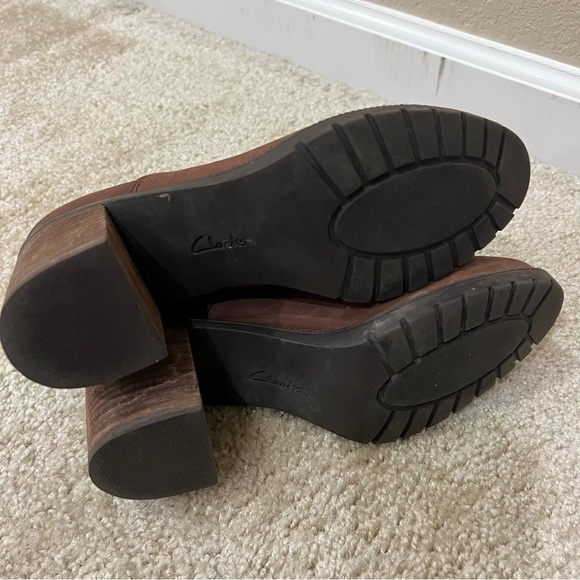 Clarks Malvet Helen 3” Heeled Leather Pull On Booties Boots Sz 8 Brown 60731120, - Picture 8 of 16